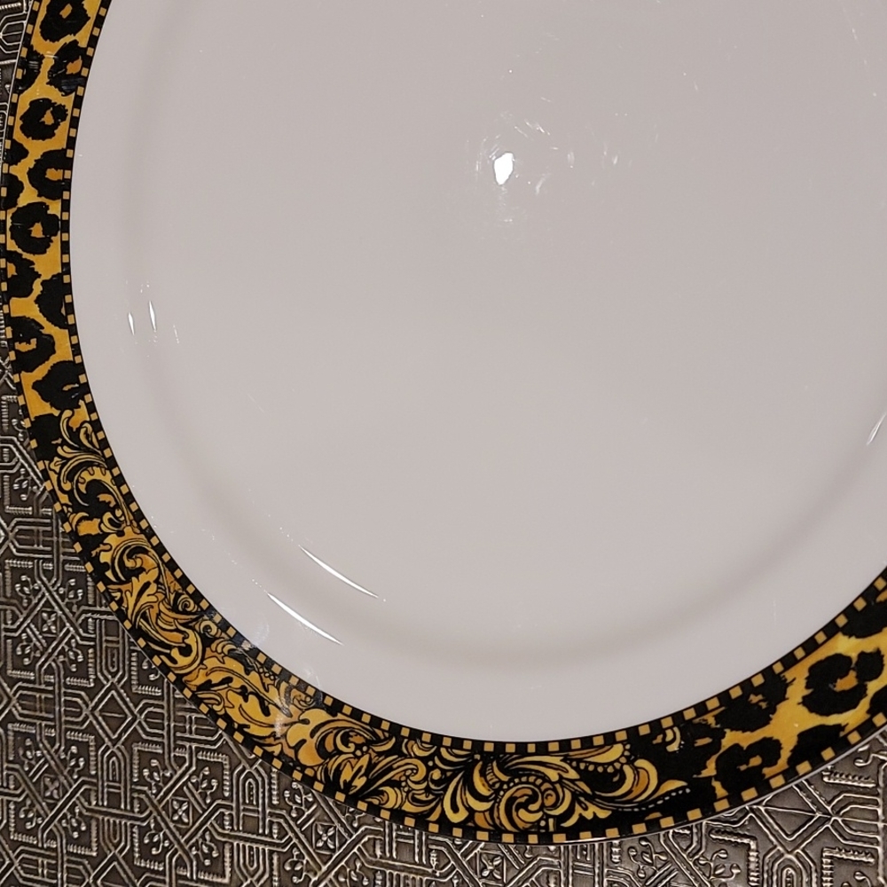 Casual Victoria & Beale La Mode 12" Platter - Picture 3 of 6